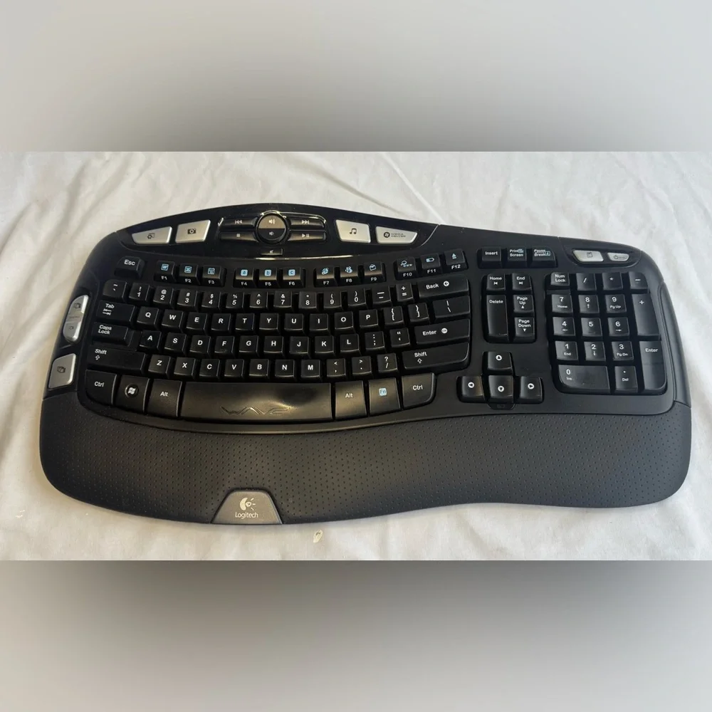 Logitech K350 Wireless Keyboard, No Dongle